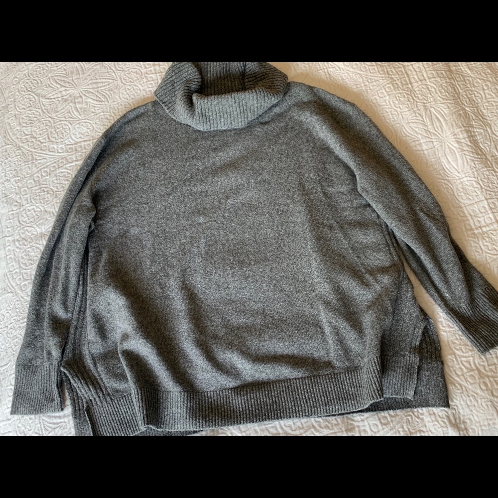 Super Soft, Grey Sweater